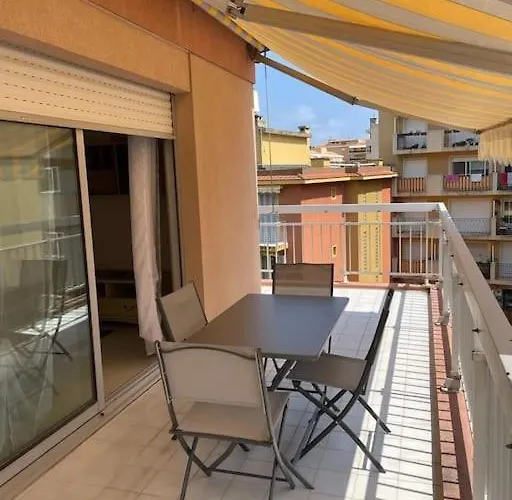 Karma - Parking & Terrace דירה