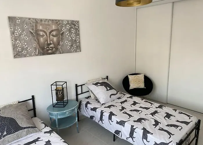 Karma - Parking & Terrace Apartment *